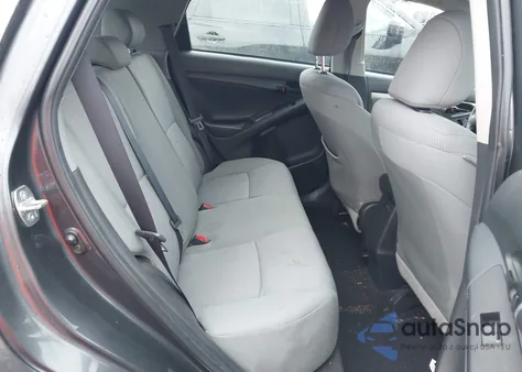 2010 Toyota Matrix z USA, uszkodzony, nr VIN 2T1KU4EE1AC212681